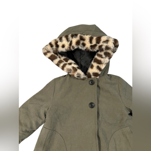 Tahari Olive Green Hooded Coat with Faux Fur Trim 12M - Picture 2 of 7